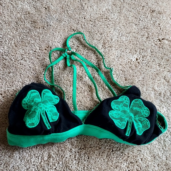 Victoria's Secret Lot of 3 bras - Picture 13 of 15